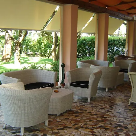 Mediterraneo מרינה די פיאטרסנטה